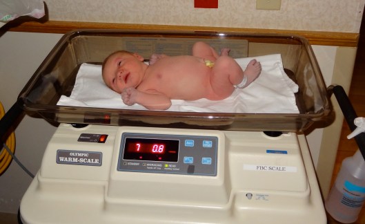 First weight taken in the first few minutes of life.